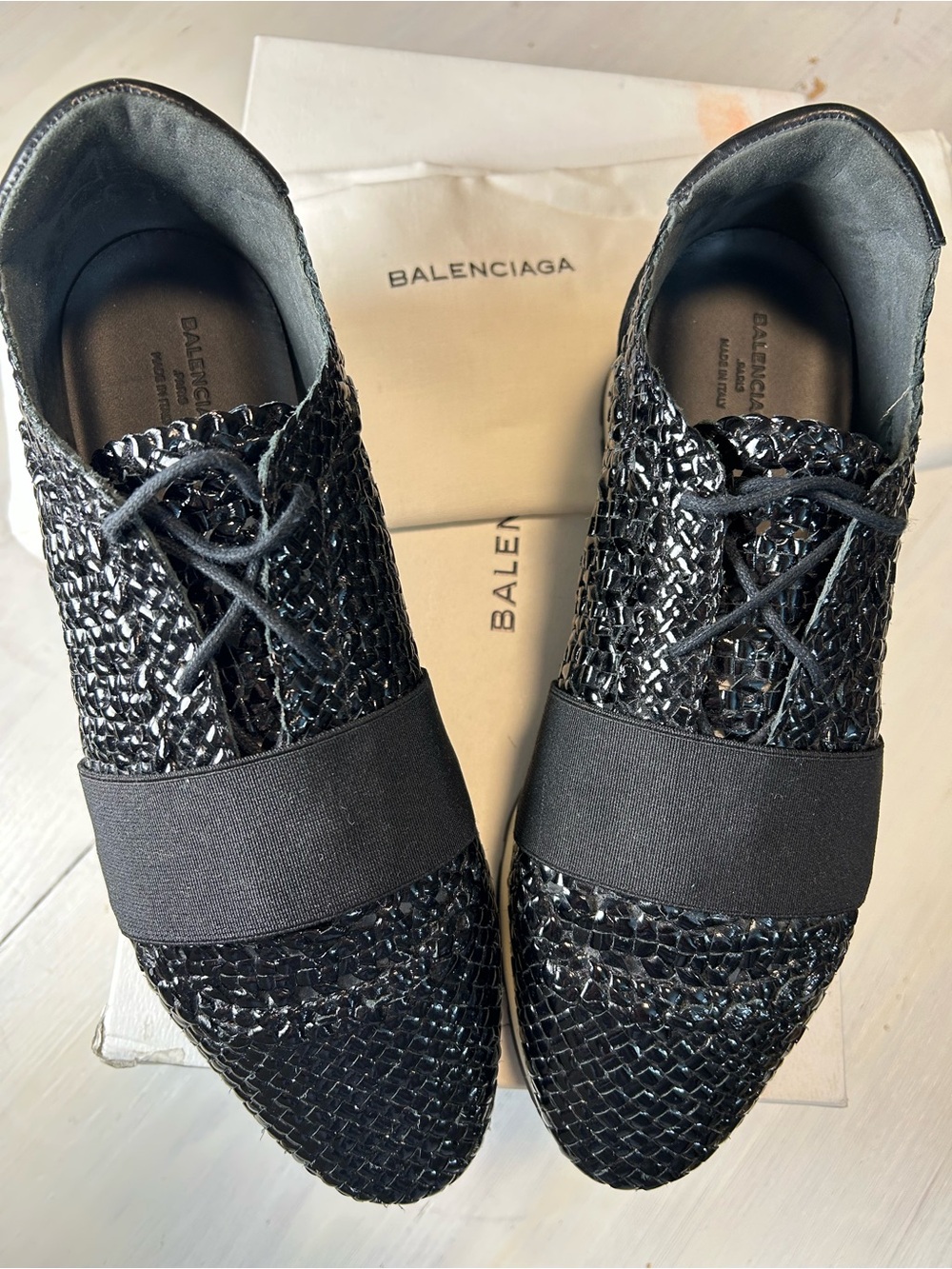 Balenciaga 38 Black Raffia Runners Sneakers Woven Leather 3052